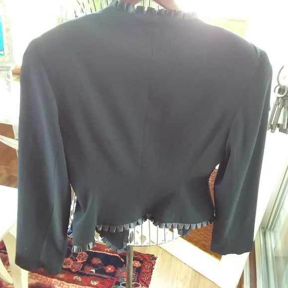 SOLD Bogato dressy blazer style - Picture 4 of 6